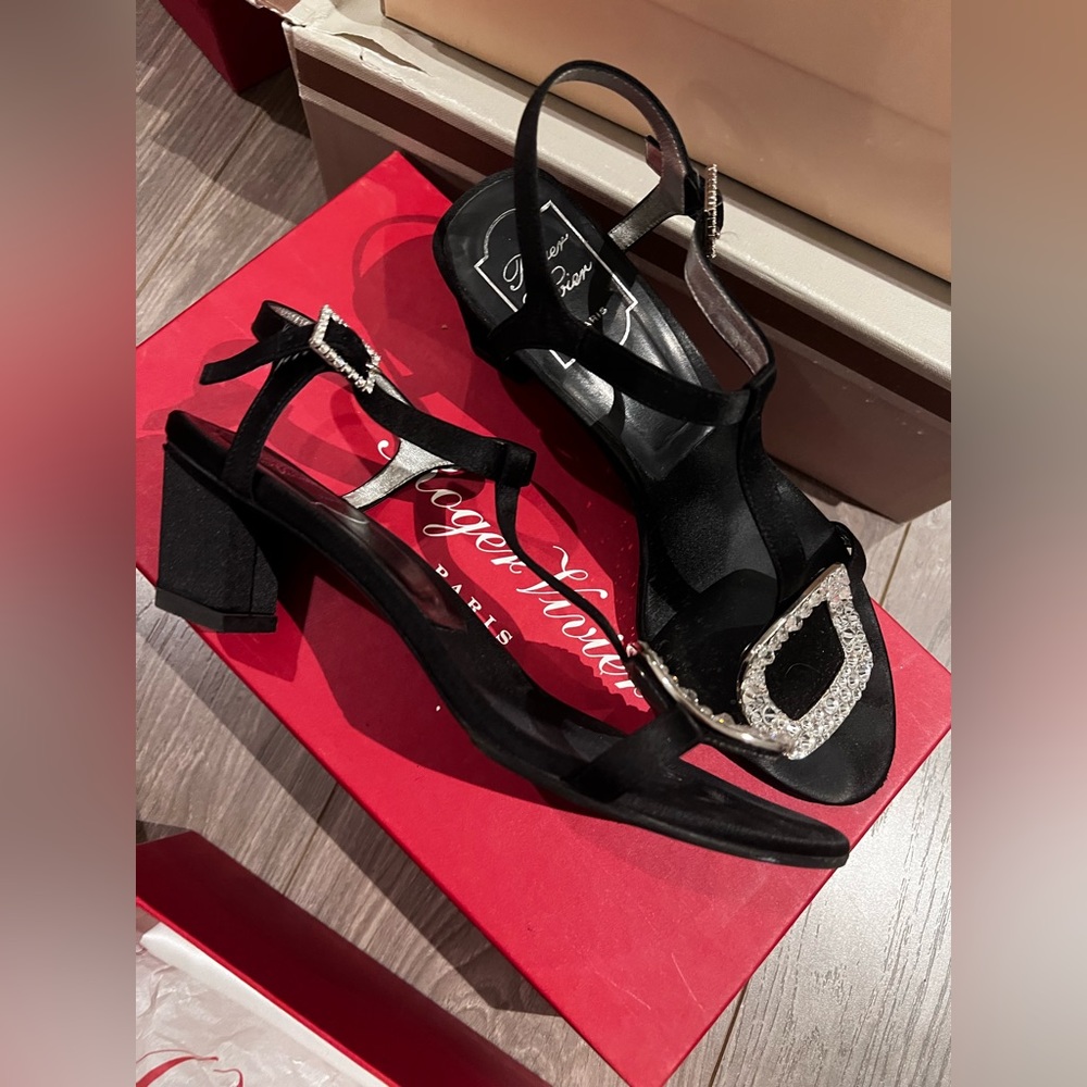 Brand new roger viver sandals